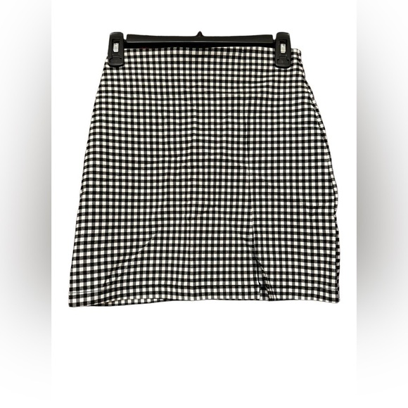 ShineStar Gingham Notch Mini Skirt Small - Picture 3 of 7